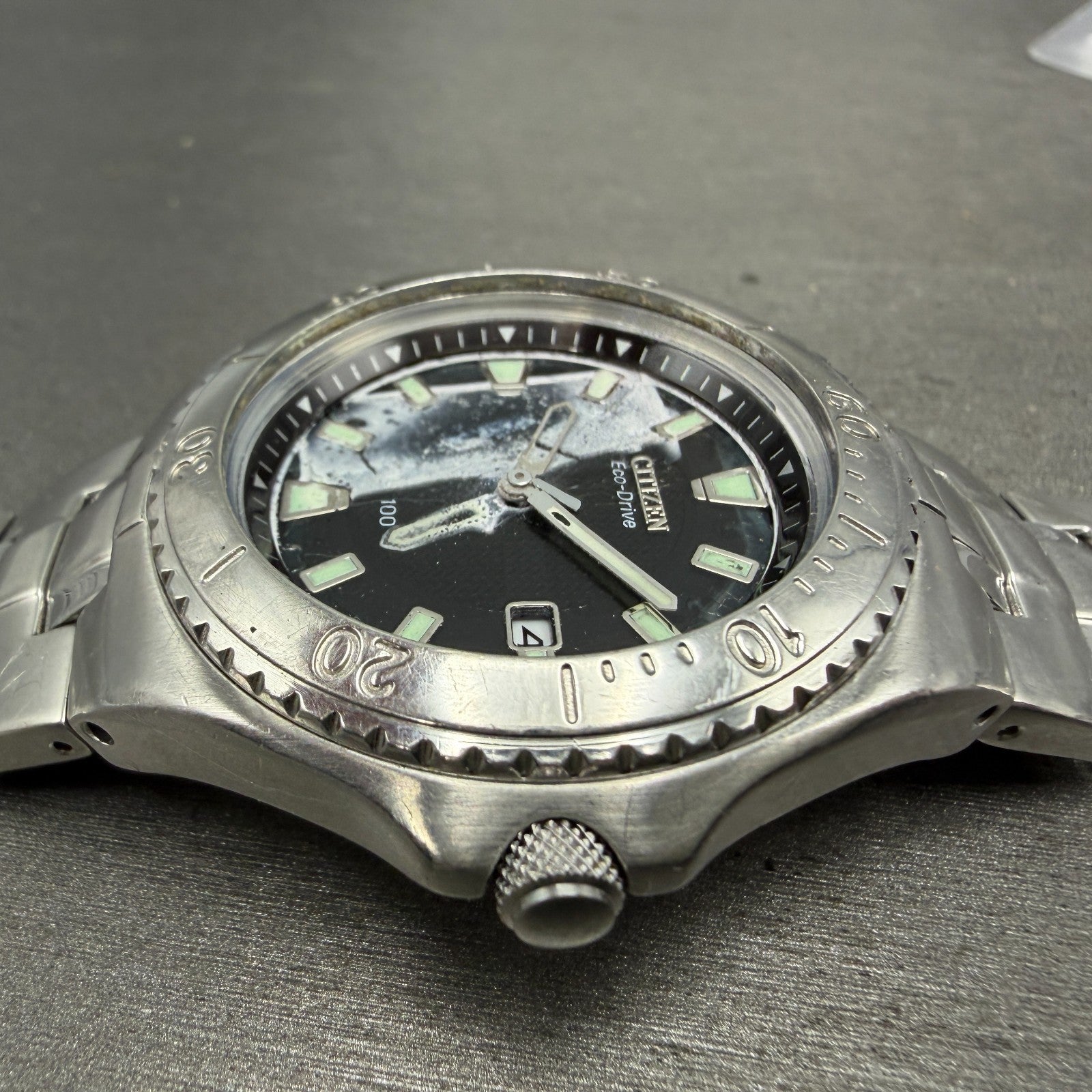 Citizen Eco-Drive Watch Men 40mm Black Dial Silver Tone Date E110-K000432 PARTS4