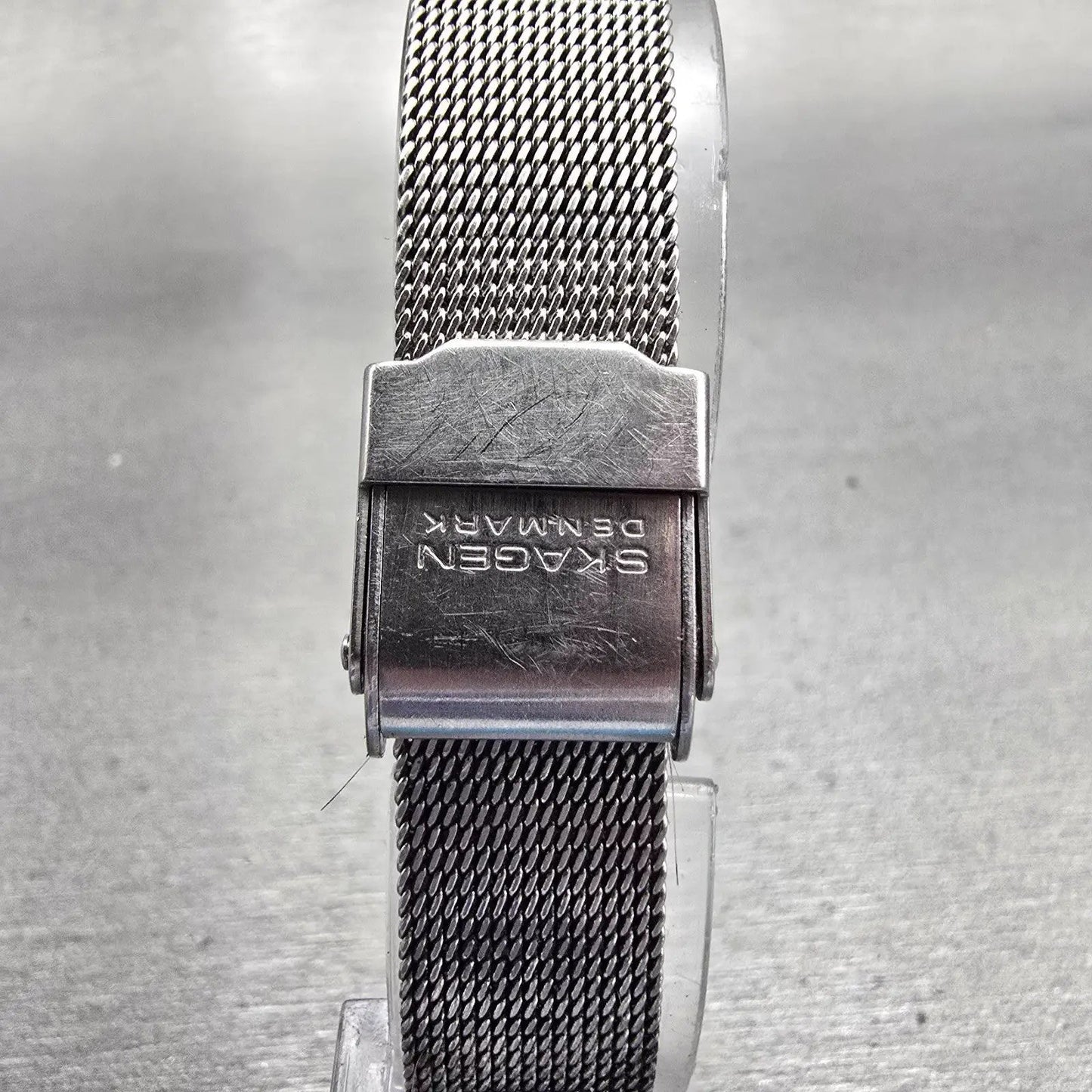 Skagen Denmark Watch Women 28mm Silver Dial Silver Tone Date 16SSS New Battery7