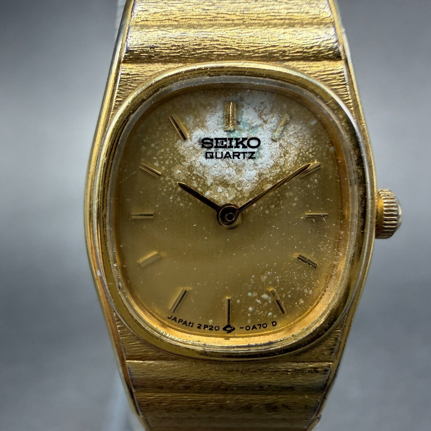 Seiko Watch Women 16mm Champagne Dial Gold Tone Hexagon 2P20-5A29 New Battery1