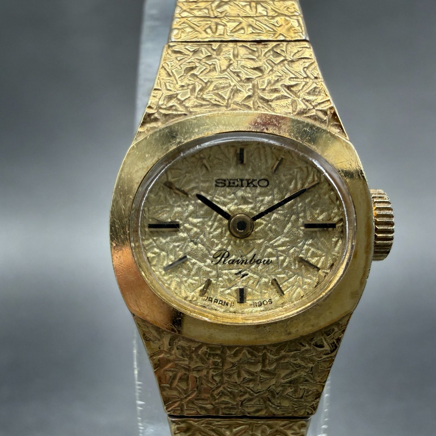Seiko Rainbow Watch Women 17mm Champagne Dial Gold Tone Manual 11-7450 Runs1