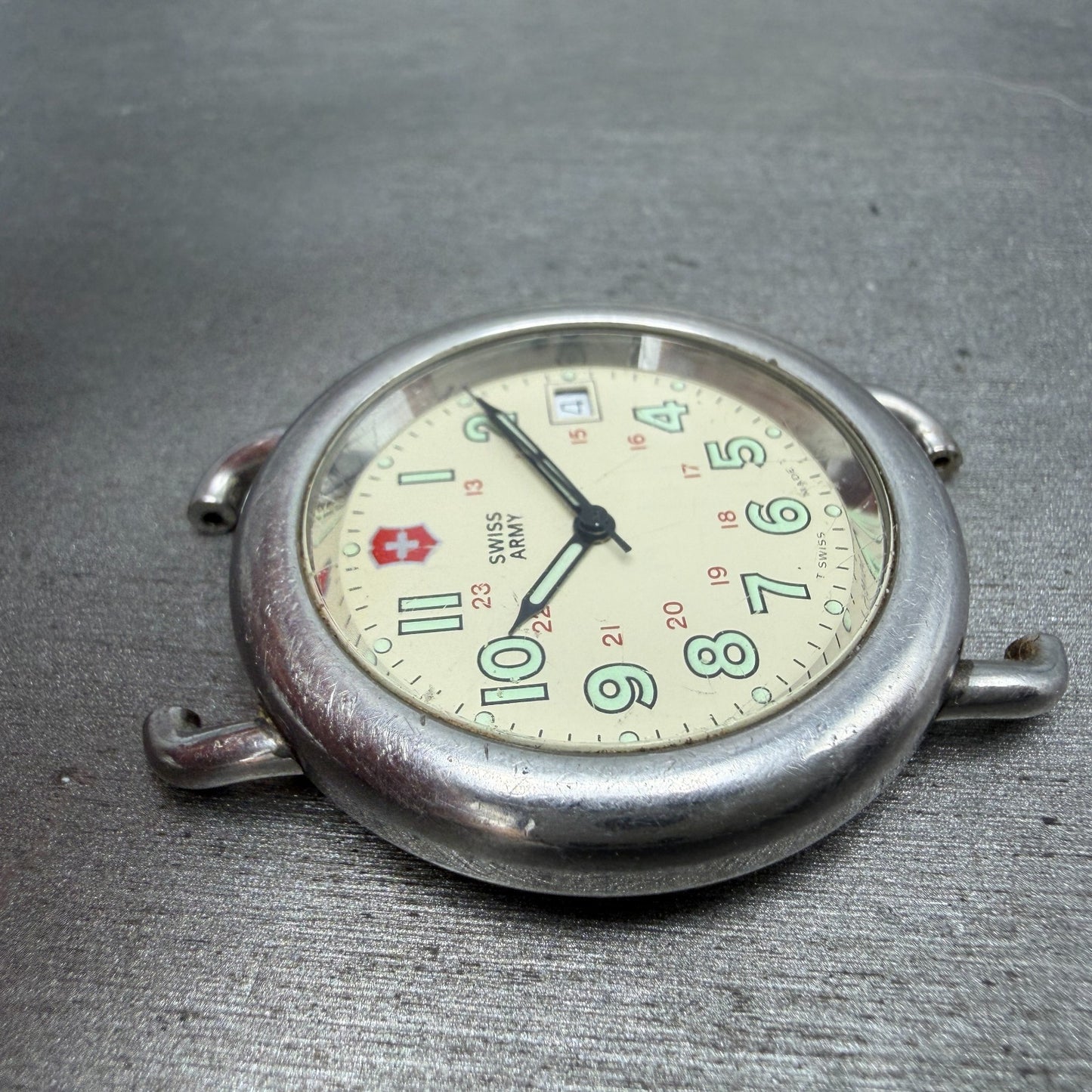 Victorinox Swiss Army Cavalry Watch Men 37mm Cream Dial Silver Tone Date PARTSBD4