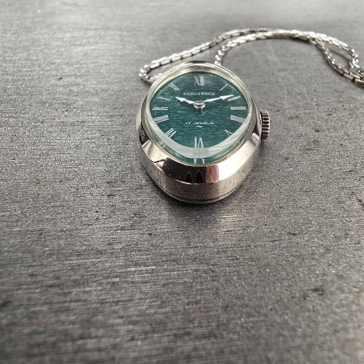 Seiko Necklace Watch Women 19mm Green Dial Silver Tone Oval 11-7990 Manual Wind4