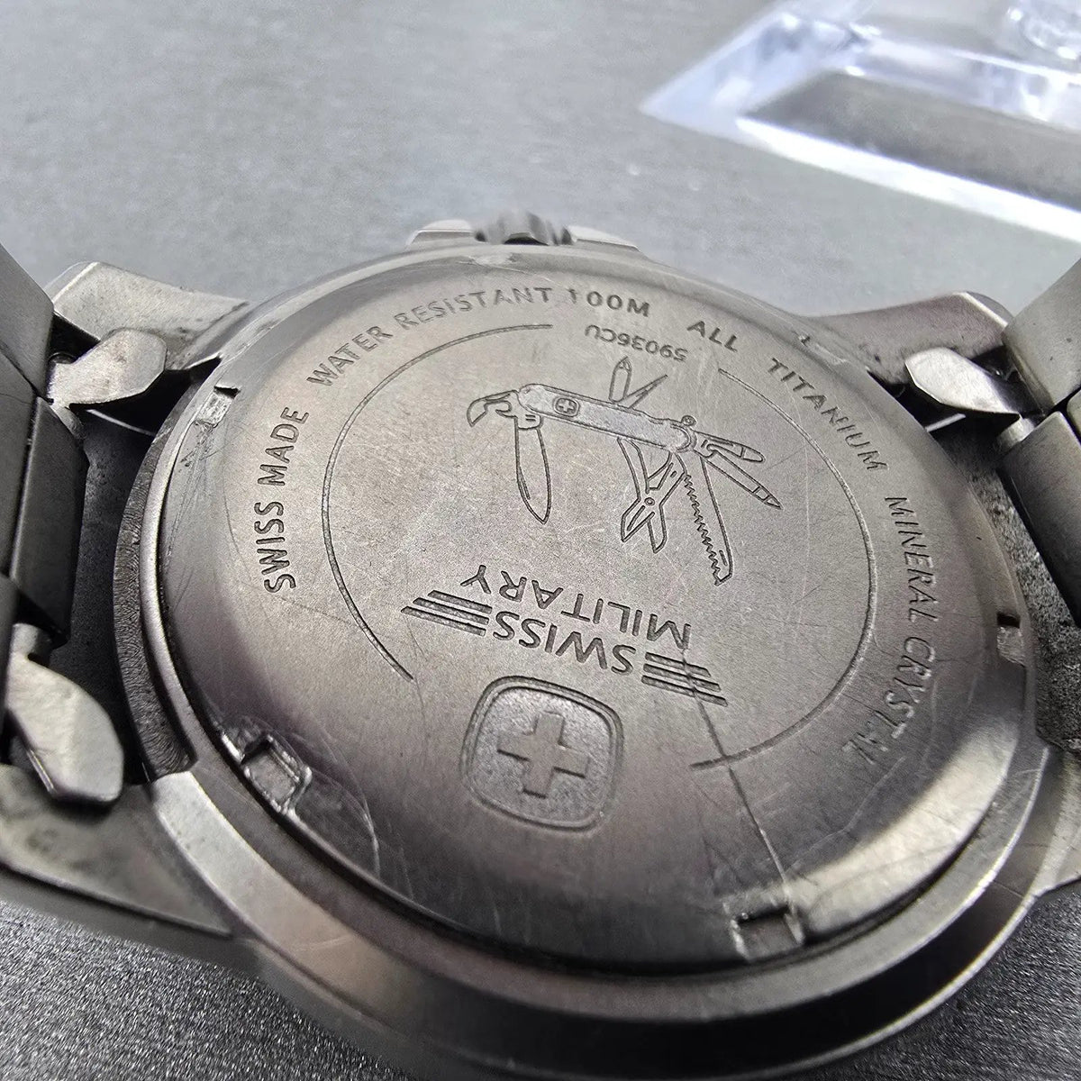 Wenger Swiss Military Dive Watch Men 42mm Black Dial Titanium 59036CU NewBattery9