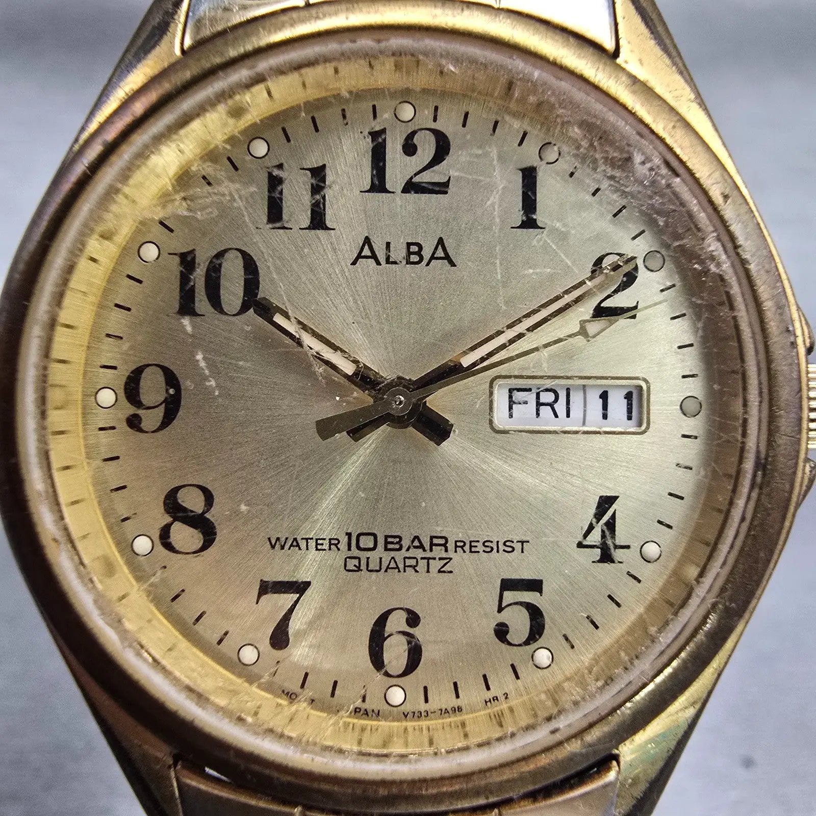 Seiko Alba Watch Men 35mm Champagne Dial Two Tone Daydate V733-7A70 New Battery1