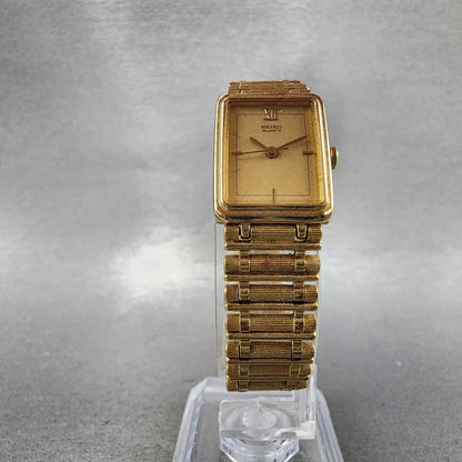 Seiko Tank Watch Women 17mm Champagne Dial Gold Tone 12215700 New Battery5