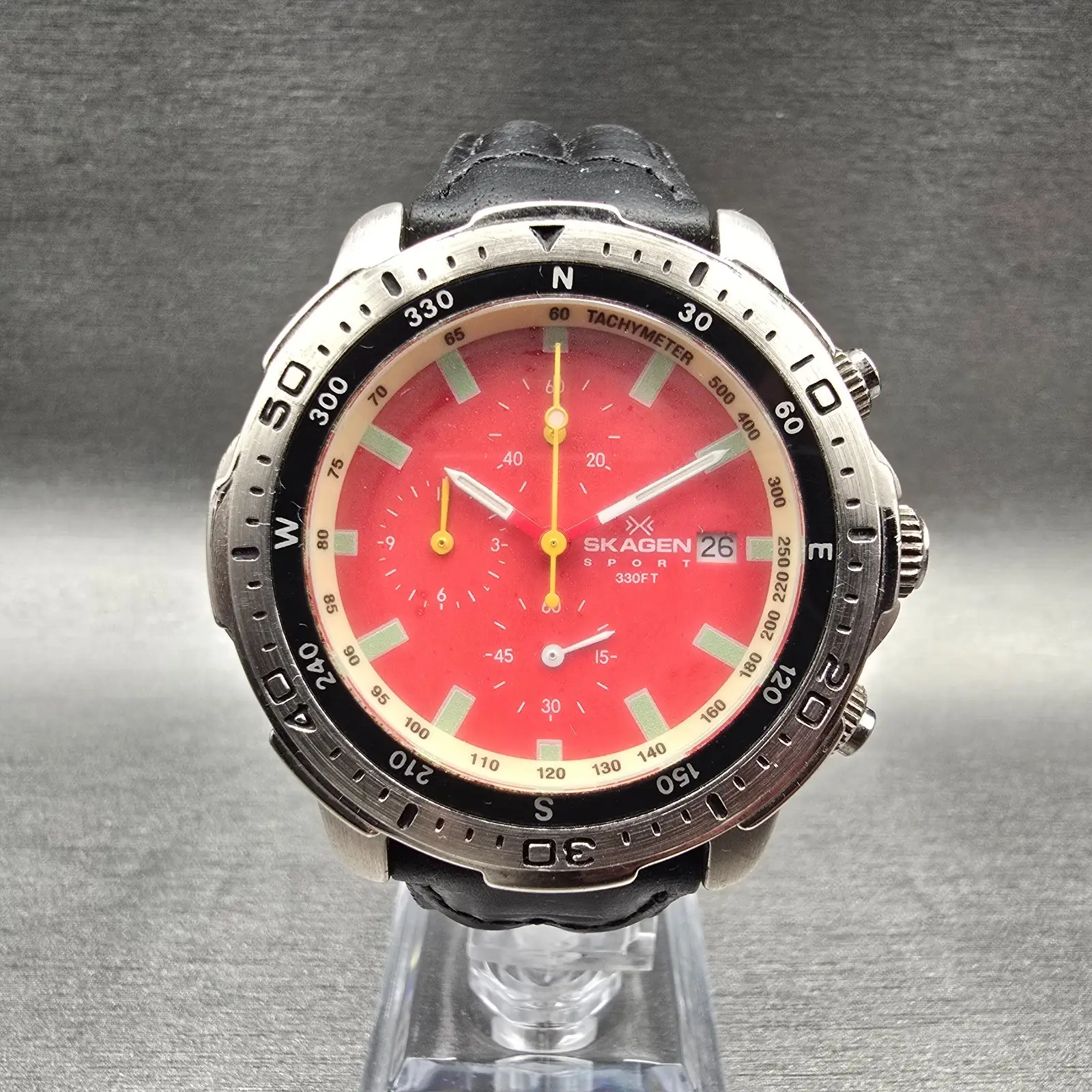 Skagen Chronograph Watch Men 41mm Red Dial Silver Tone Date 12USNR New Battery0