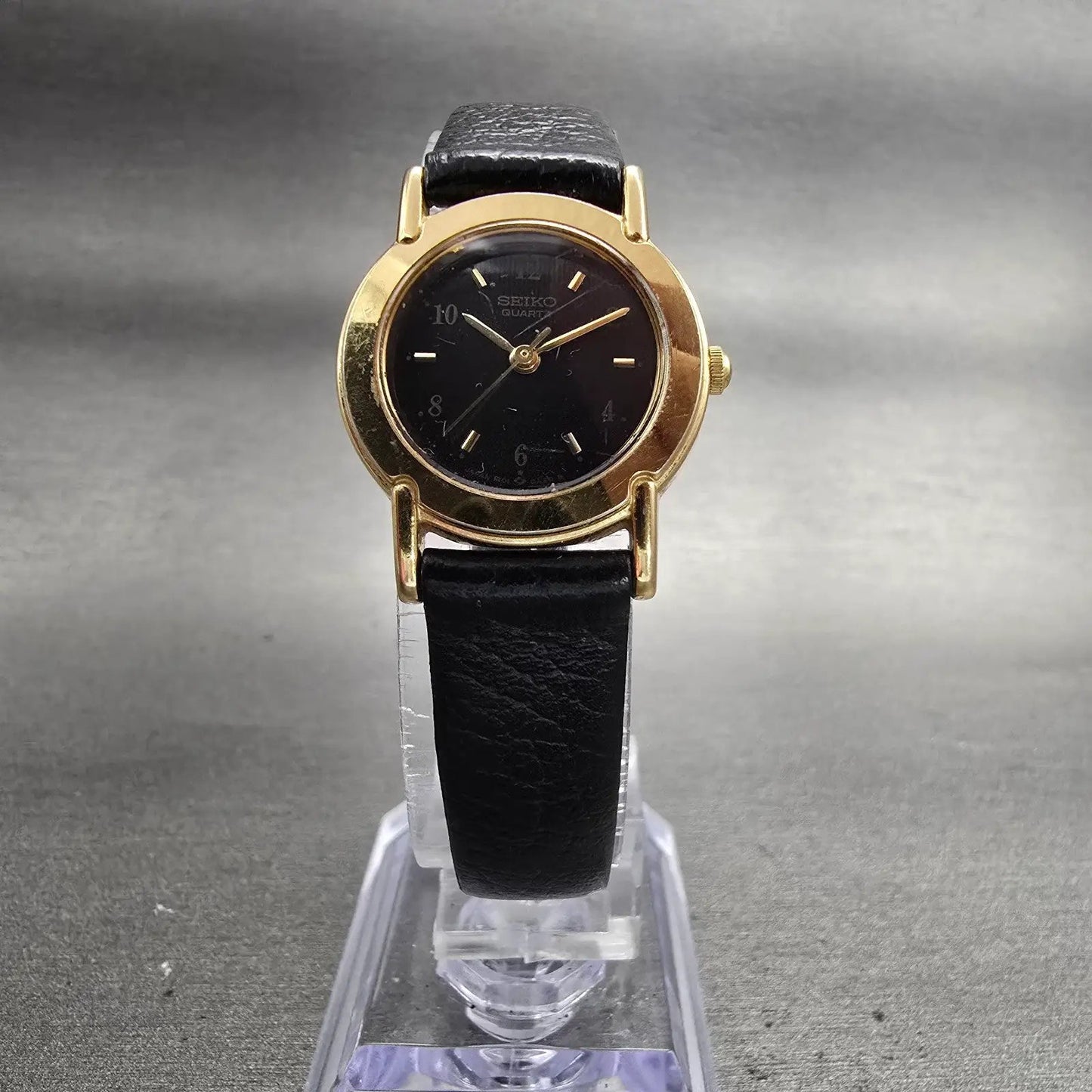 Seiko Watch Women 22mm Black Dial Gold Tone Round 1N01-0A19 New Battery Vintage5