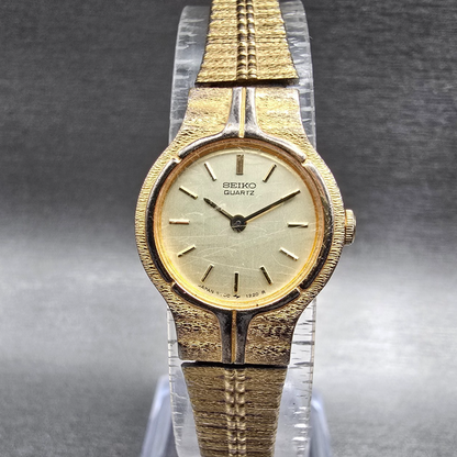 Seiko Watch Women 19mm Champagne Dial Gold Tone Round 2Y00-0189 New Battery0