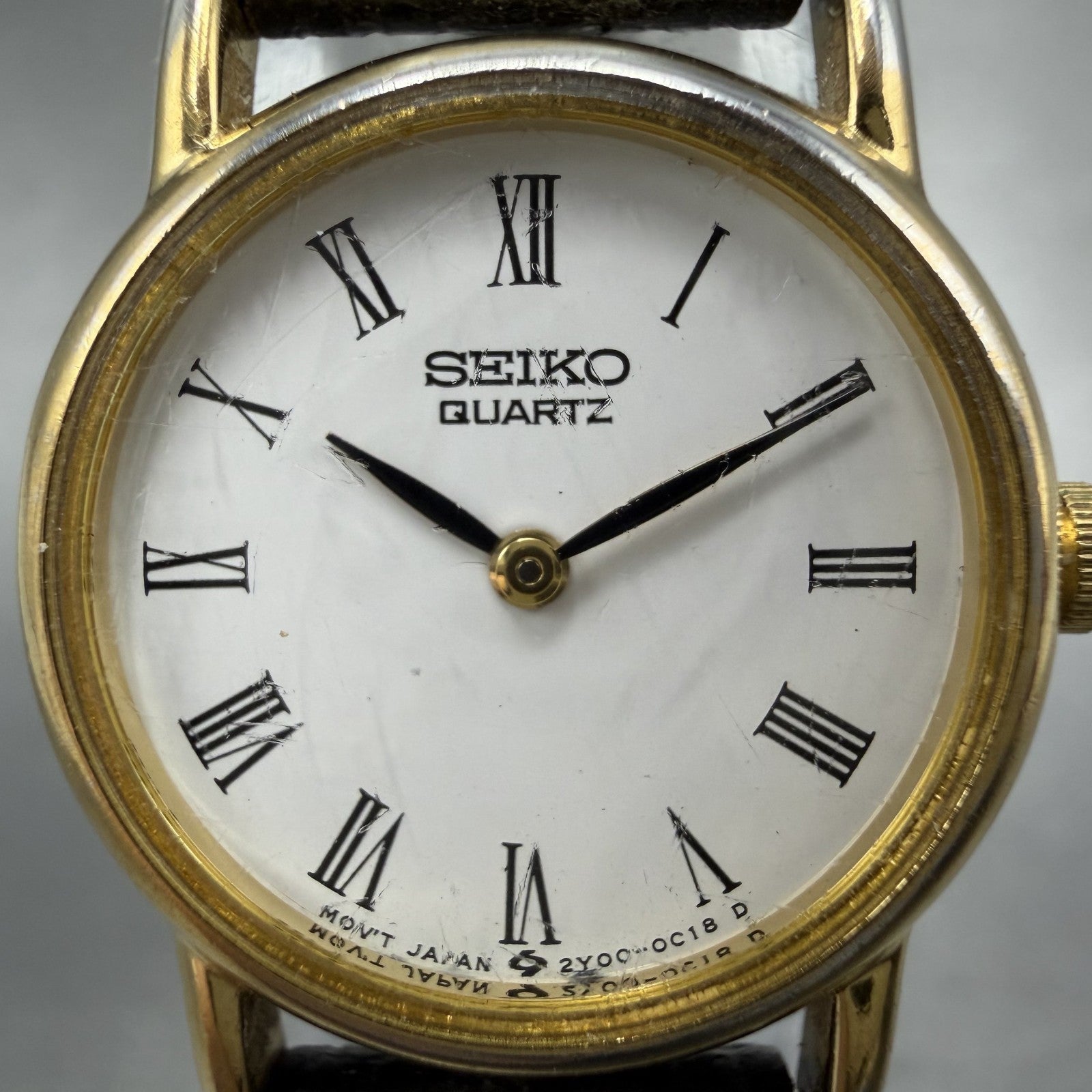 Seiko Watch Women 20mm White Dial Gold Tone Round 2Y00-0A10 New Battery AKGSJ1