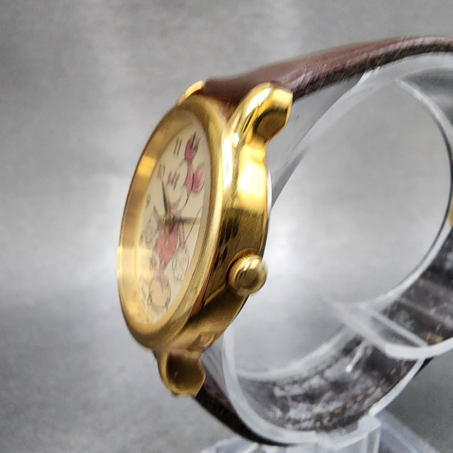 ALBA Mickey Mouse Watch Women 29mm Cream Dial Gold Tone V5016V90 New Battery2