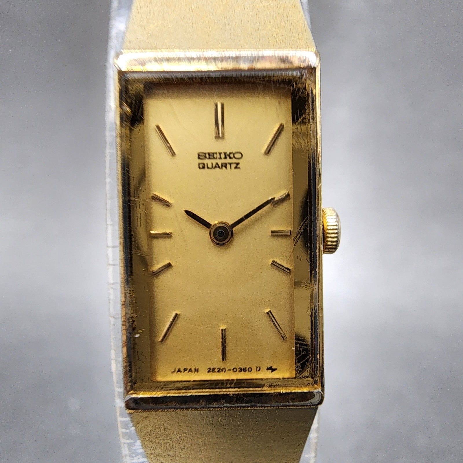 Seiko Tank Watch Women 13mm Champagne Dial Gold Tone 2e205259 New Battery1