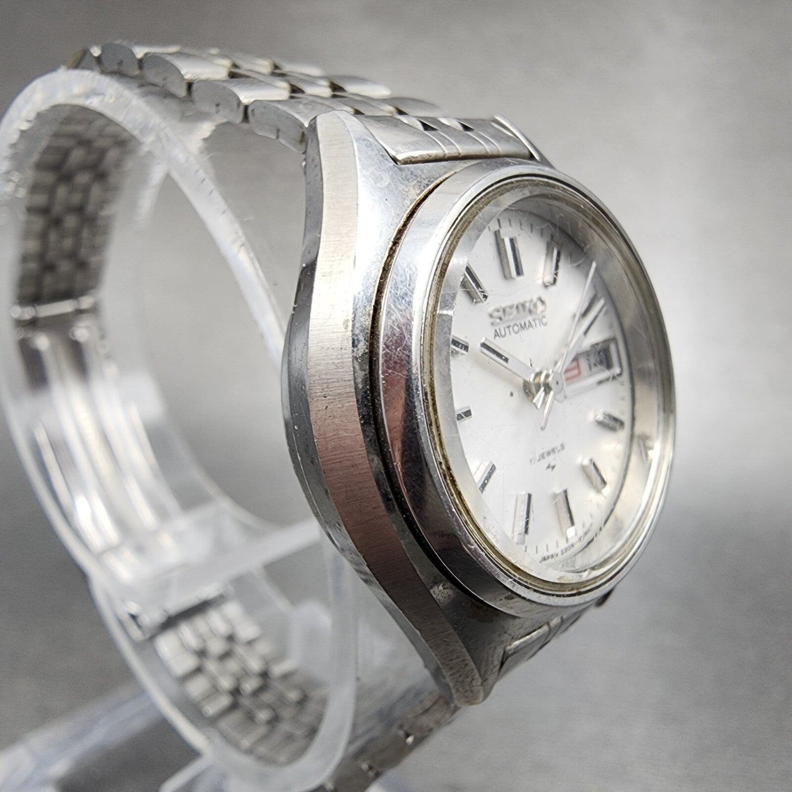 Seiko Automatic Watch Women 25mm White Dial silver Tone Round Daydate 220604803