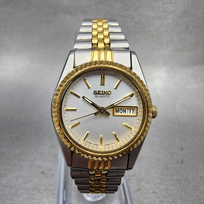 Seiko Watch Women 24mm White Dial Two Tone Daydate Round 7N830049 New Batt AB120