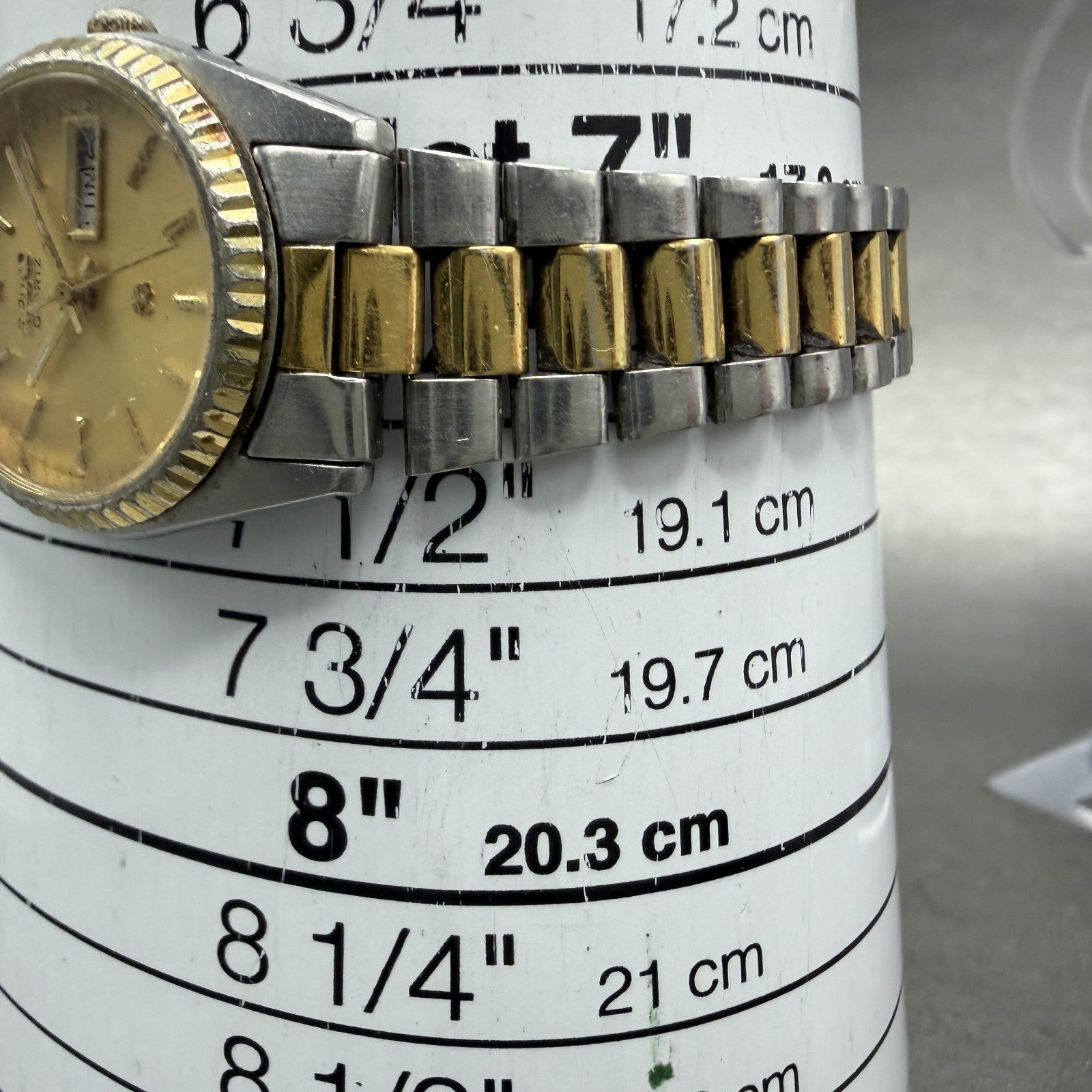 Seiko SQ Watch Women 24mm Gold Dial Two Tone Daydate Round 3E23-0A60 New Batt KD10