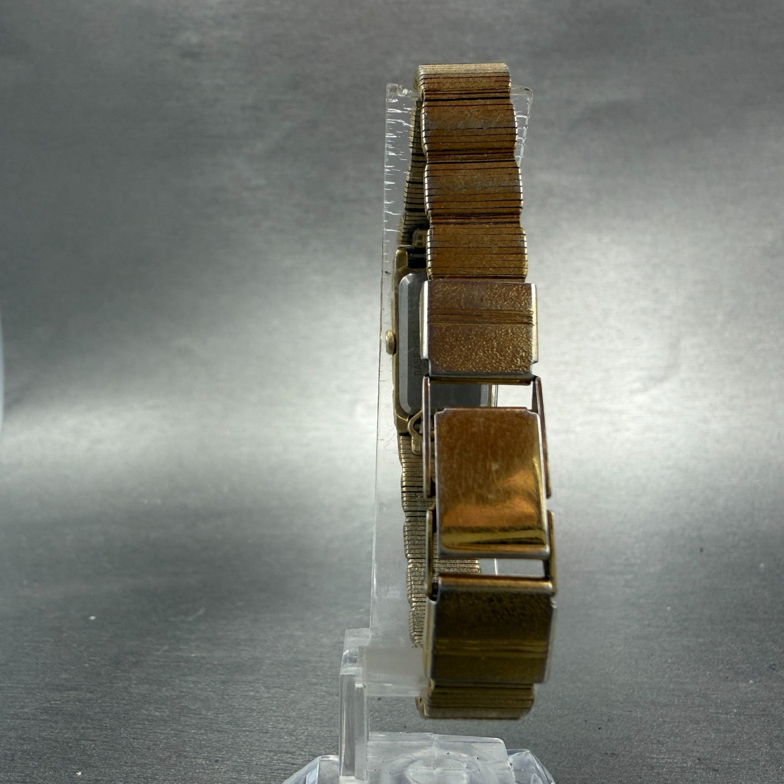 Seiko Tank Watch Women 13mm Champagne Dial Gold Tone 2E20-5039 New Battery VTG7