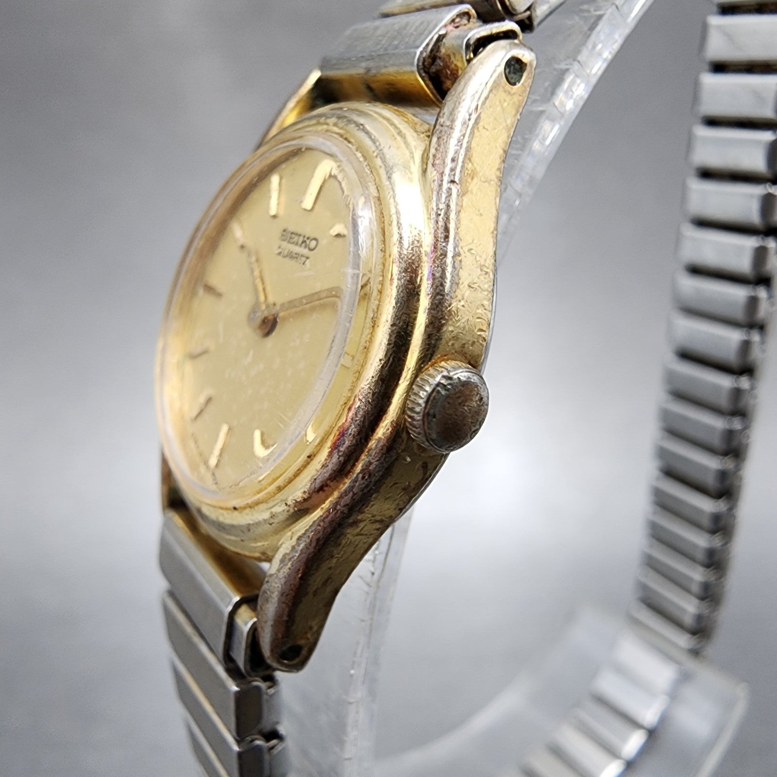 Seiko Watch Women 19mm Champagne Dial Gold Tone Round 2c200120 New Battery2