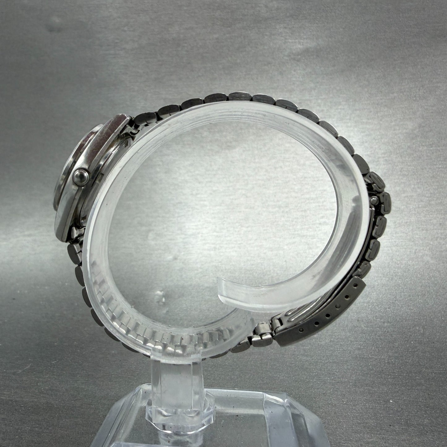 Seiko SQ Watch Women 24mm Silver Dial Silver Tone Daydate 3423-0099 NewBat HG56