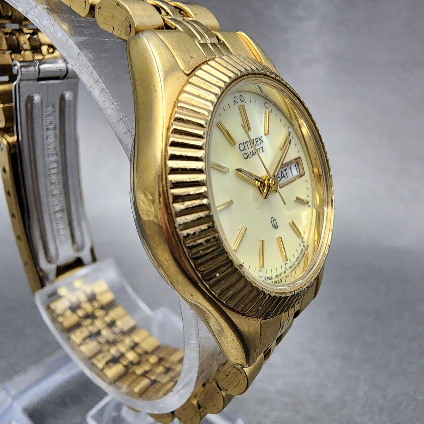 Citizen CQ President Watch Women 26mm MOP Dial Gold Tone Daydate Round New Batt3