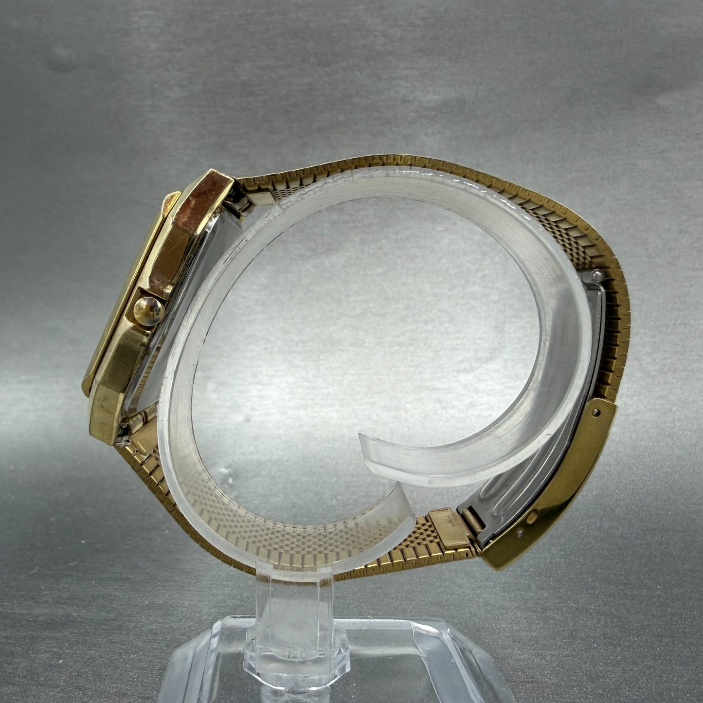 Citizen Forma Tank Watch Men 31mm Champagne Dial Gold Tone Daydate New BatteryAB6
