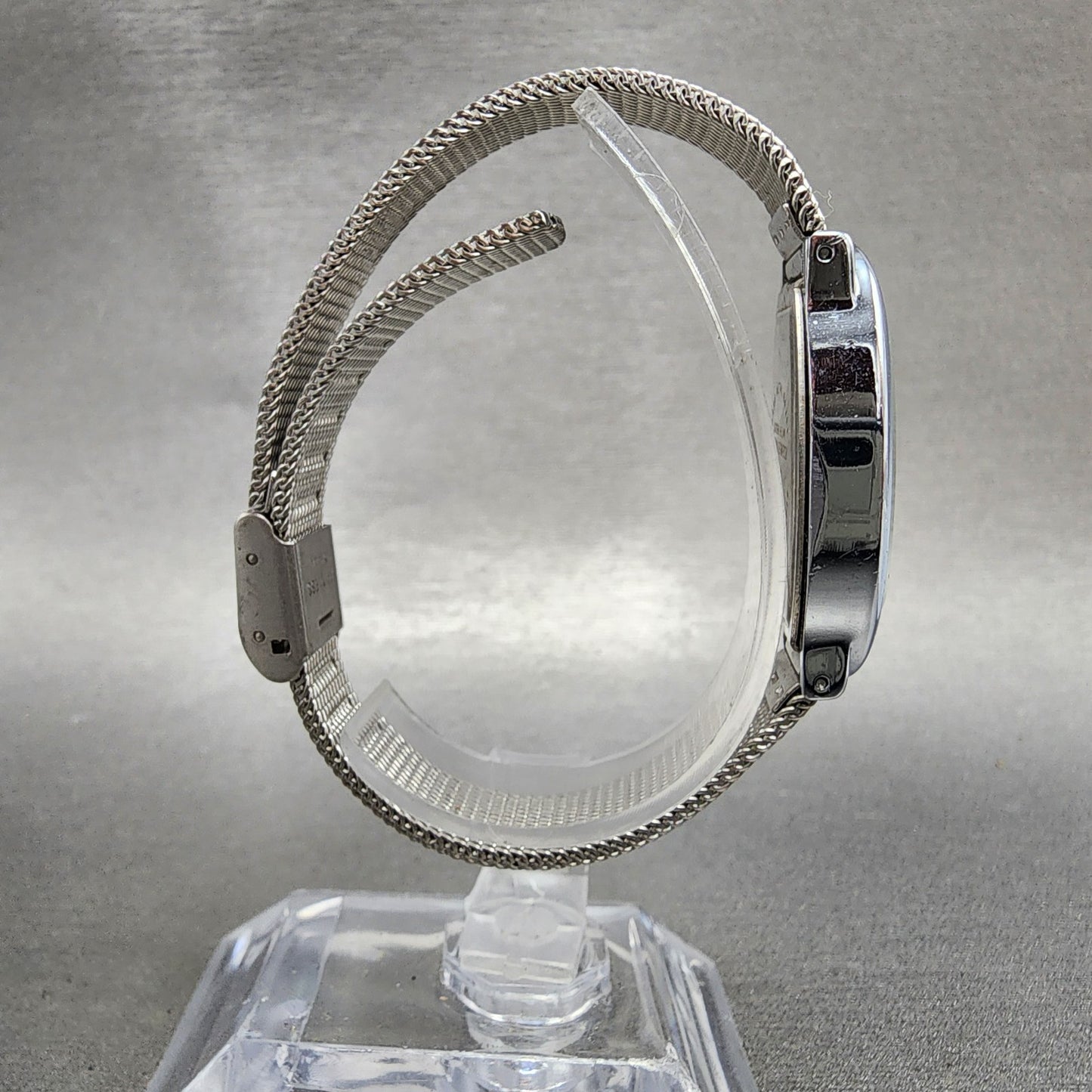 Citizen Q&Q Watch Women 21mm White Dial Silver Tone Oval Mesh Band New battery8