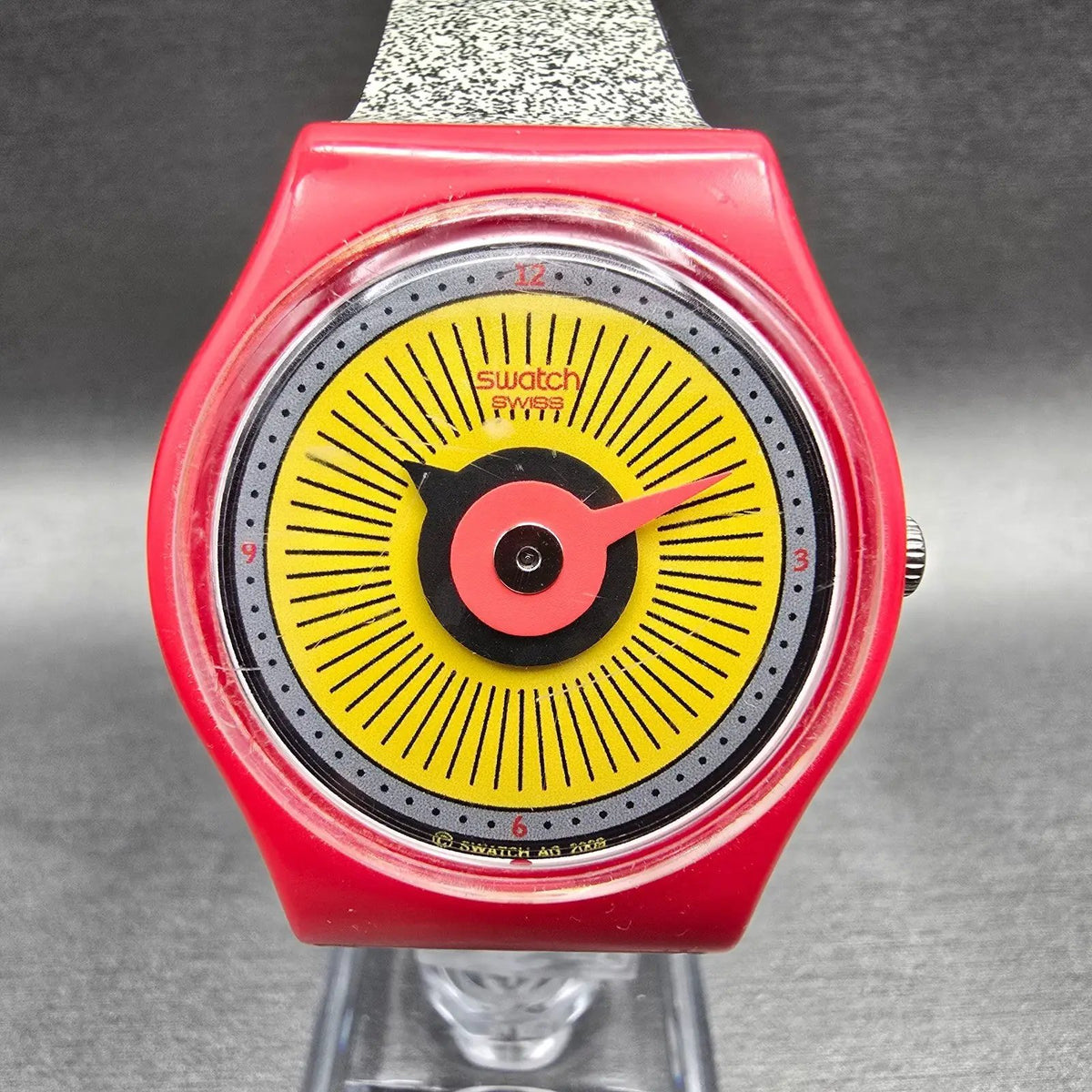 Swatch Radio Button Watch Men 34mm Yellow Dial Red Case Round GR153 New Battery0