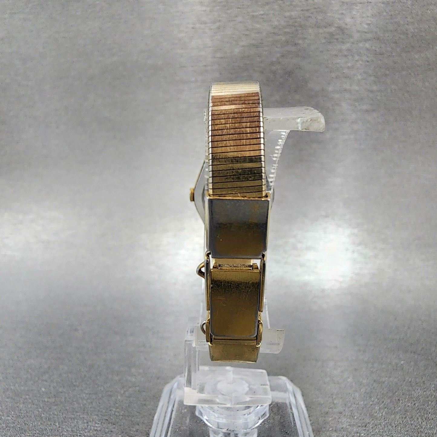 Seiko Watch Women 19mm Champagne Dial Gold Tone 14000320 New Battery7