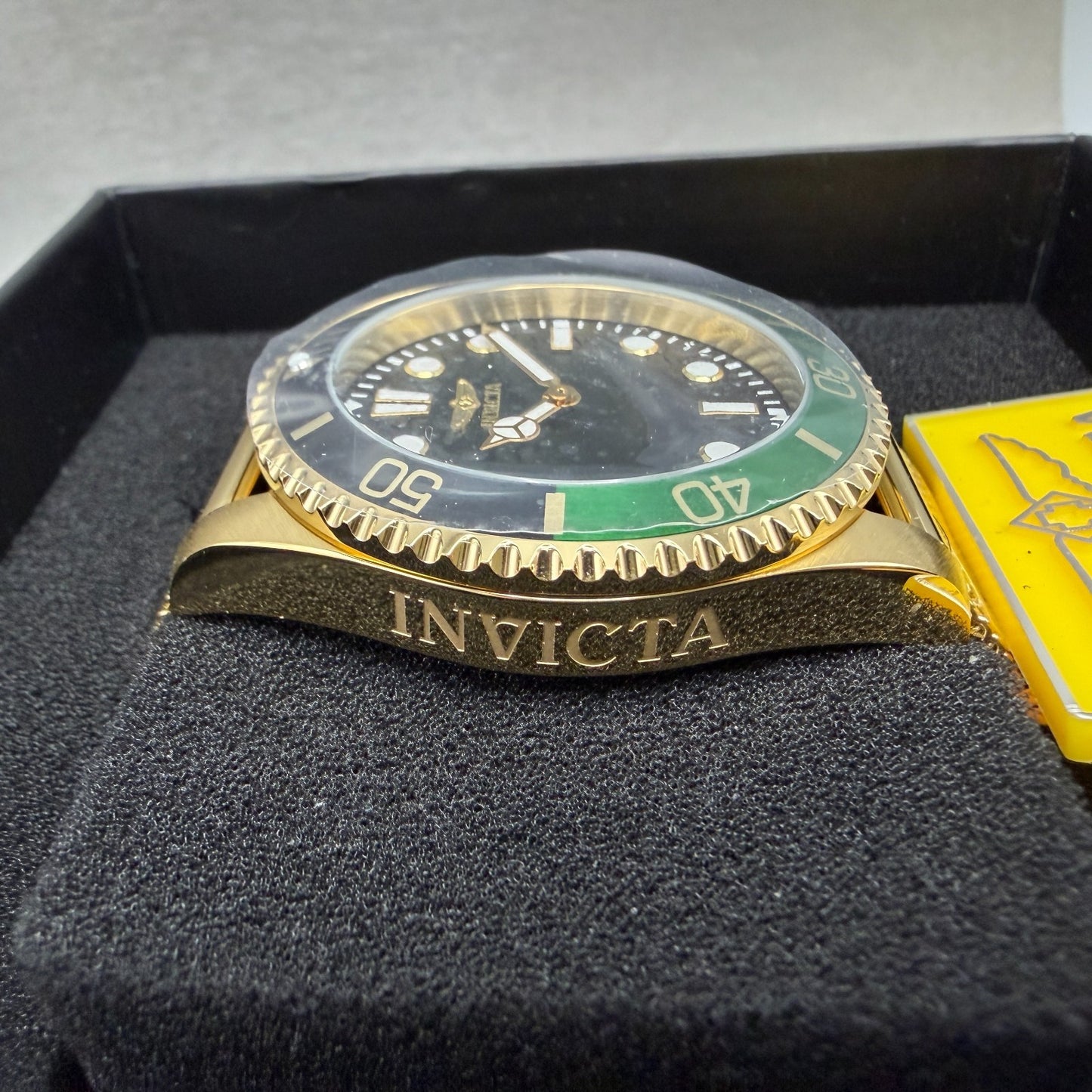 Invicta Pro Diver Watch Men 43mm Black Dial Gold Tone Bracelet Round 496923