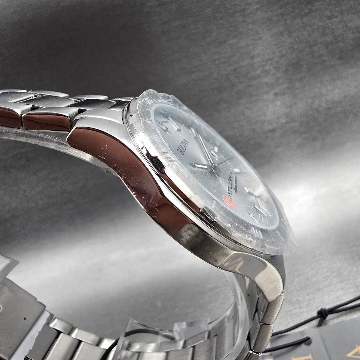 Bulova Watch Men 40mm Silver Dial Silver Tone Date Round 96B376 New Battery3