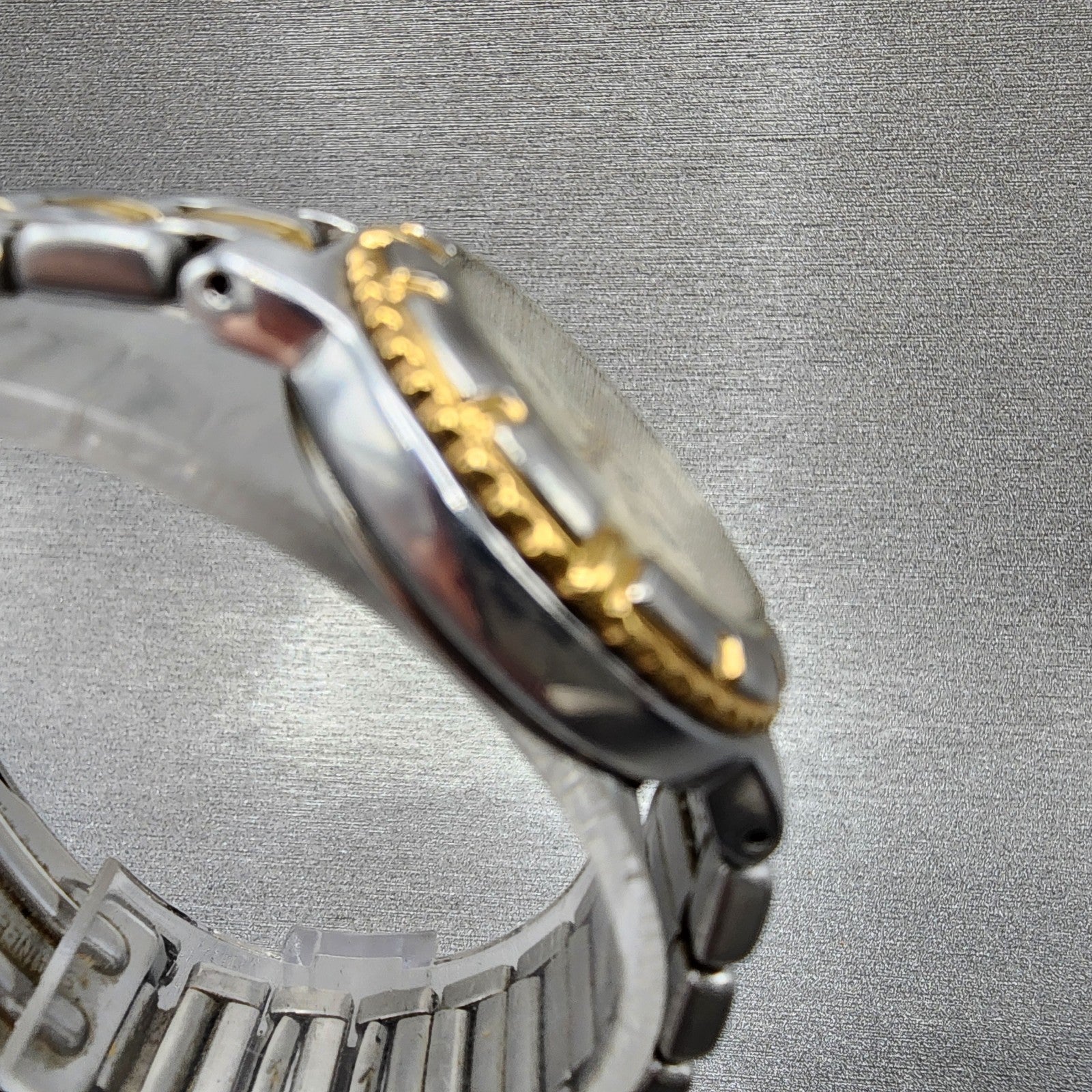 Seiko Sports 50 Watch Woman 27mm Luminous Dial Two Tone Date 7n820499 New Batt3