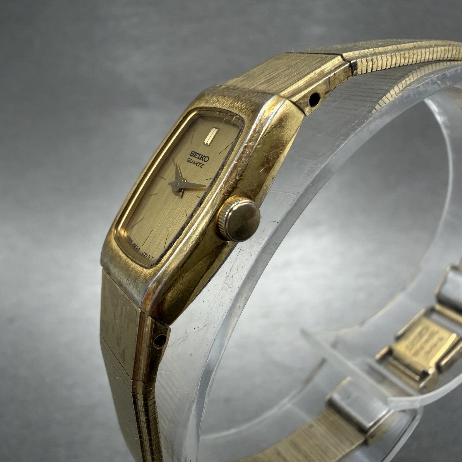 Seiko Tank Watch Women 13mm Champagne Dial Gold Tone 2e20-5139 New Battery2