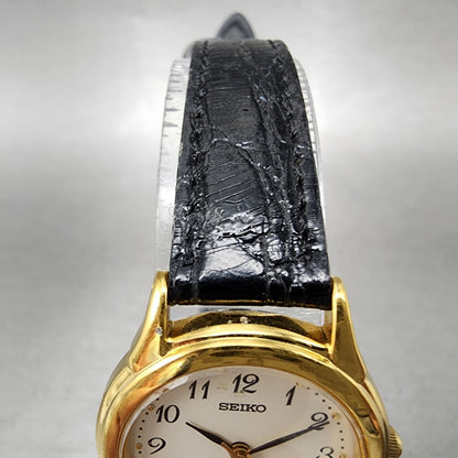 Seiko Watch Women 25mm Cream Dial Gold Tone Round 7N016880 New Battery4