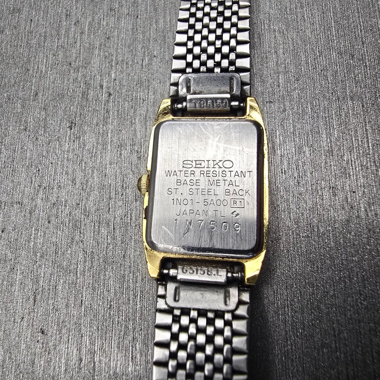 Seiko Watch Women 16mm Gold Dial Gold Tone Rectangle 1N01-5A00 New Battery VTG10
