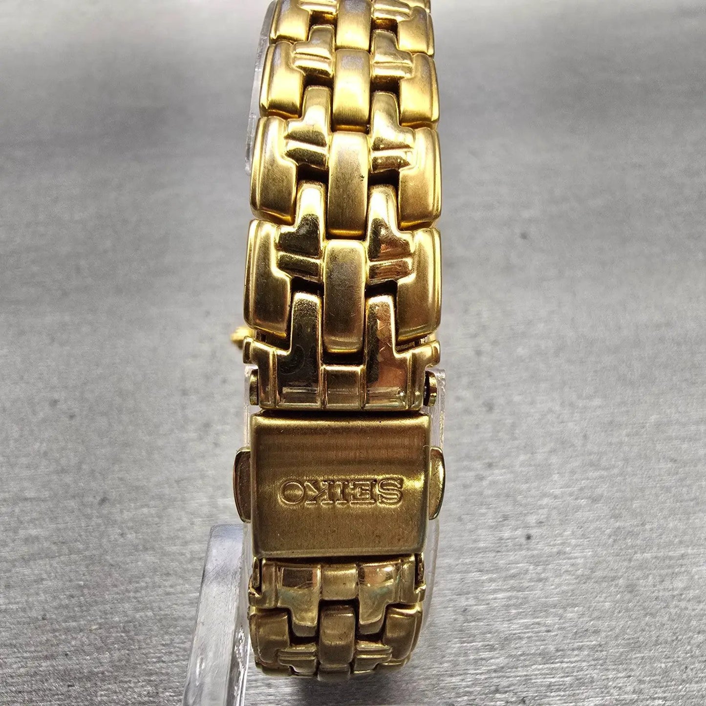Seiko Watch Women 26mm White Dial Gold Tone Date Round V789-0369 New Battery VTG7
