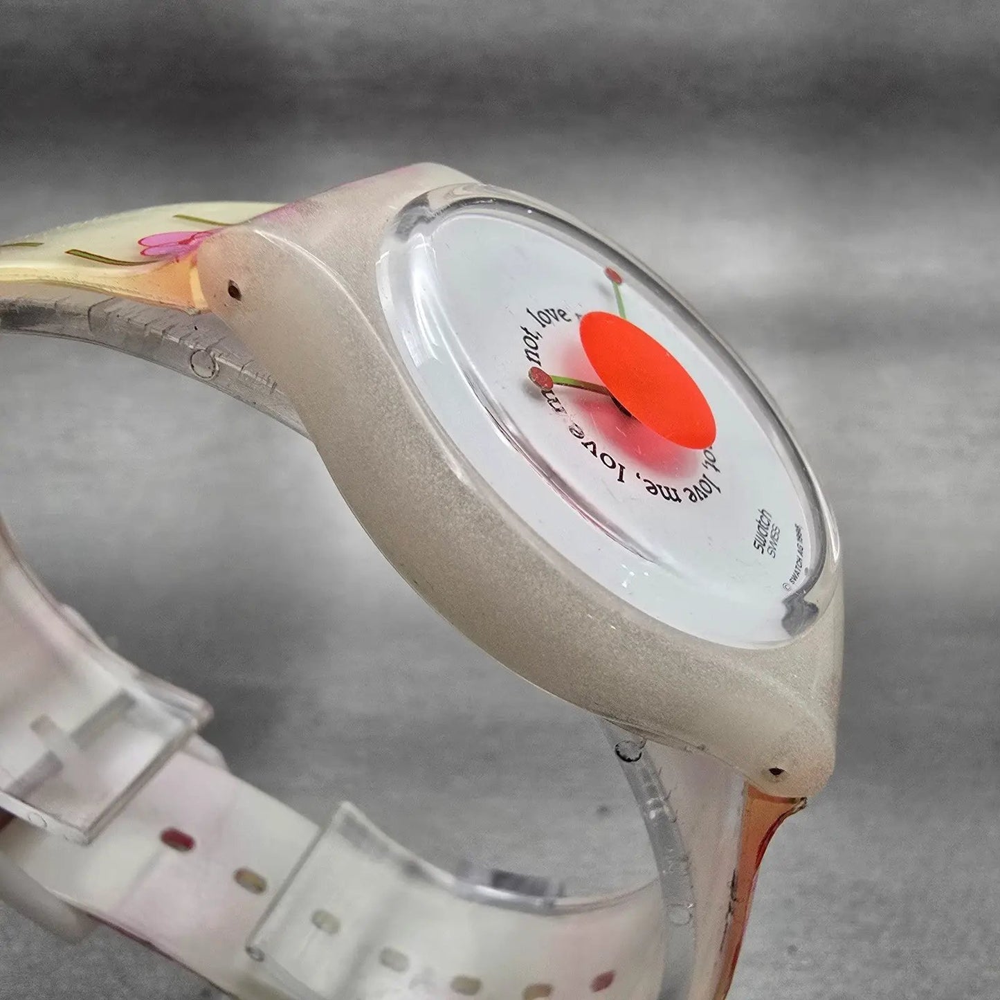 Swatch LOVE ME Watch Women 34mm White Dial White Tone Round GW120 New Battery3