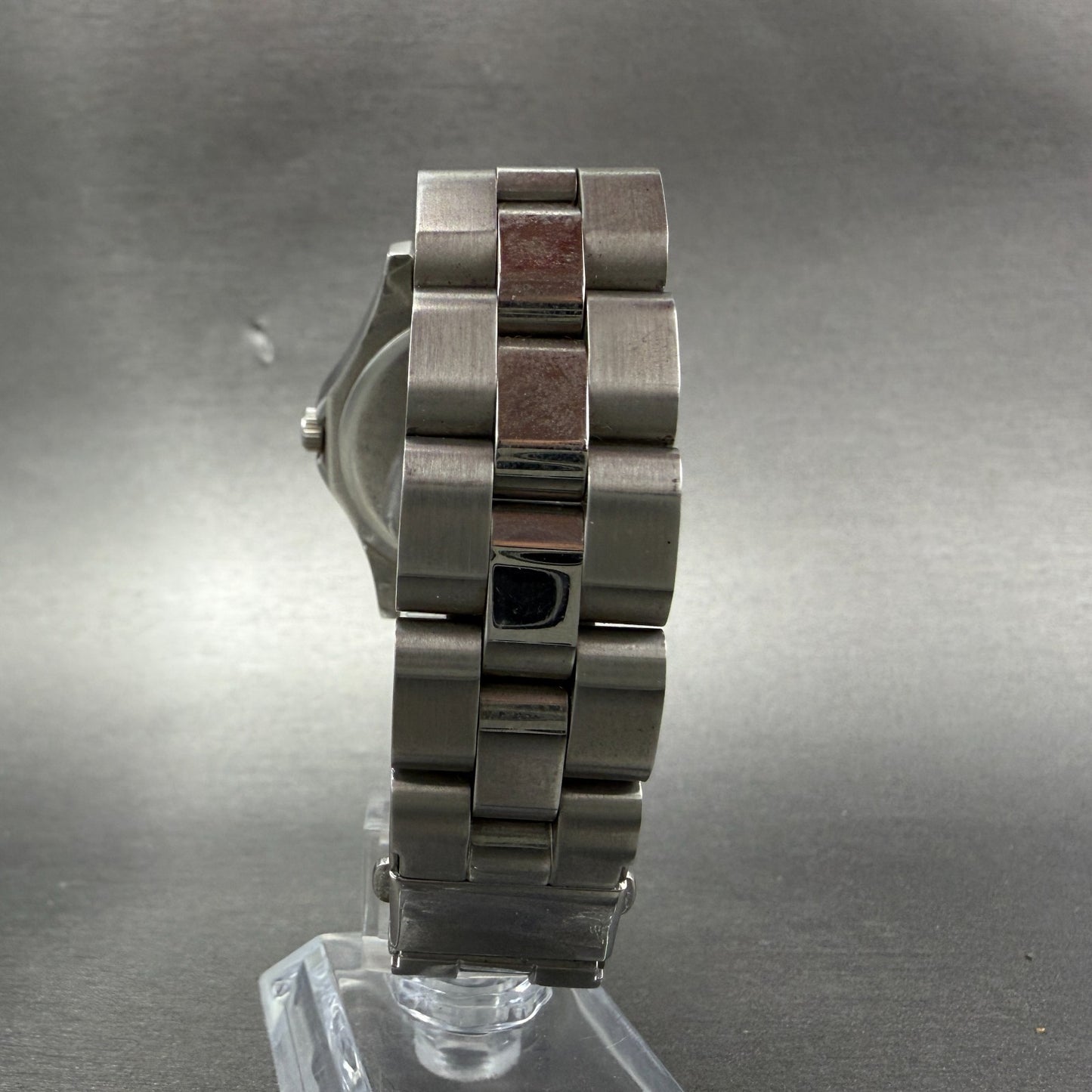 Marc Jacobs Blade Watch Women 36mm Silver Dial Stainless Steel Round New Battery7