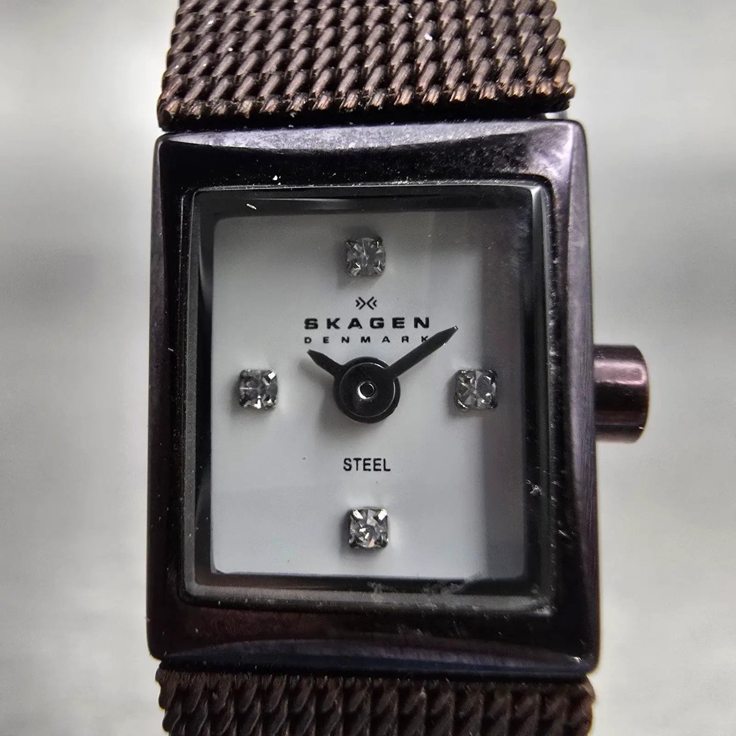 Skagen Denmark Watch Women 12mm White Dial Brown Tone Rectangle 382SSBRD New Bat1