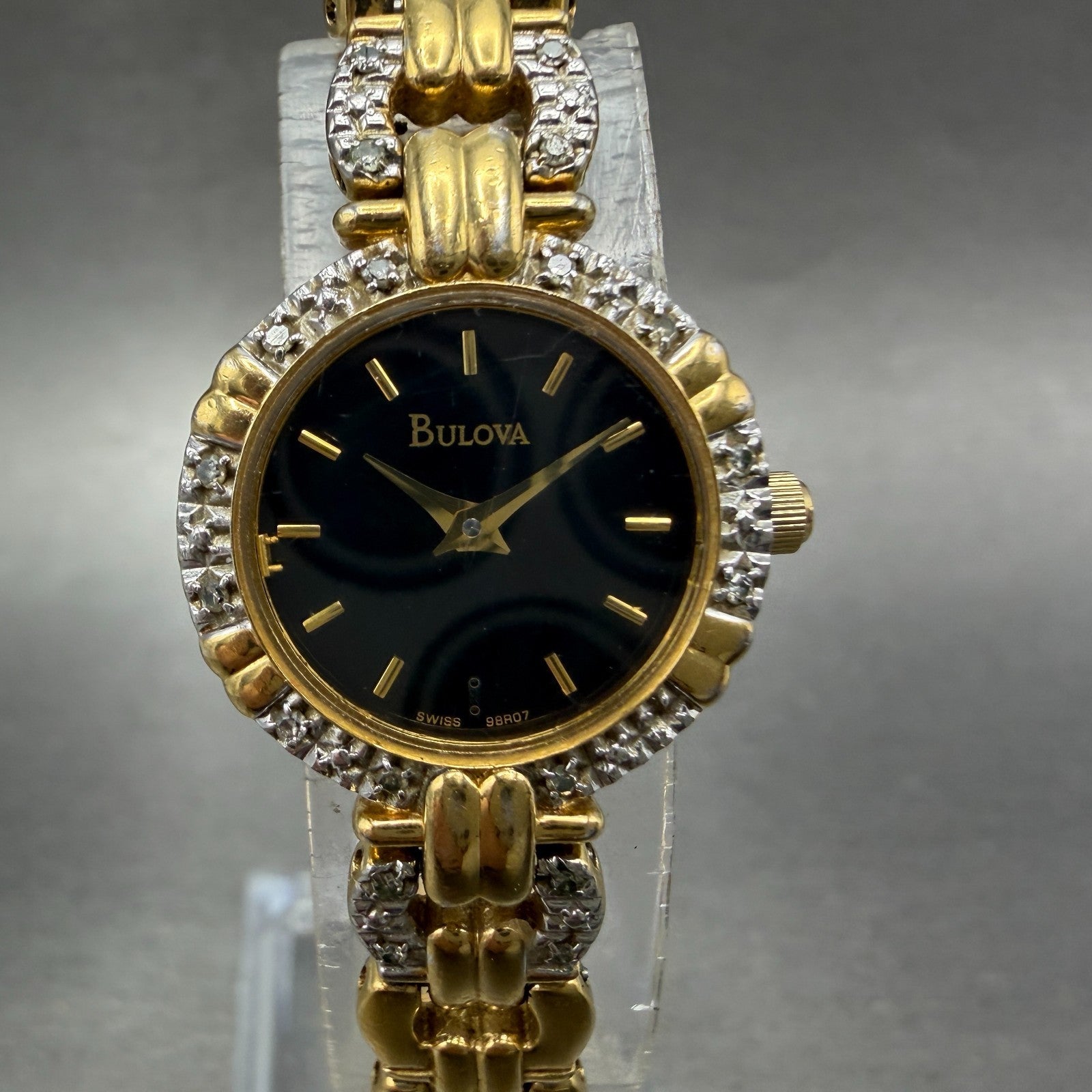Bulova Watch Women 21mm Black Dial Gold Tone Round 98R07 New Battery Diamond0