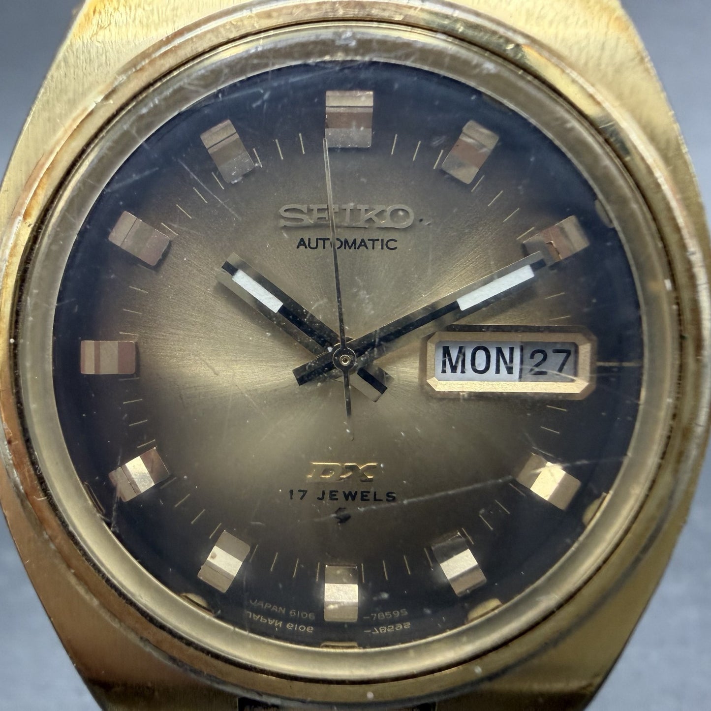 Seiko DX Automatic Watch Men 37mm Brown Dial Gold Tone Daydate 6106-7619 Runs1