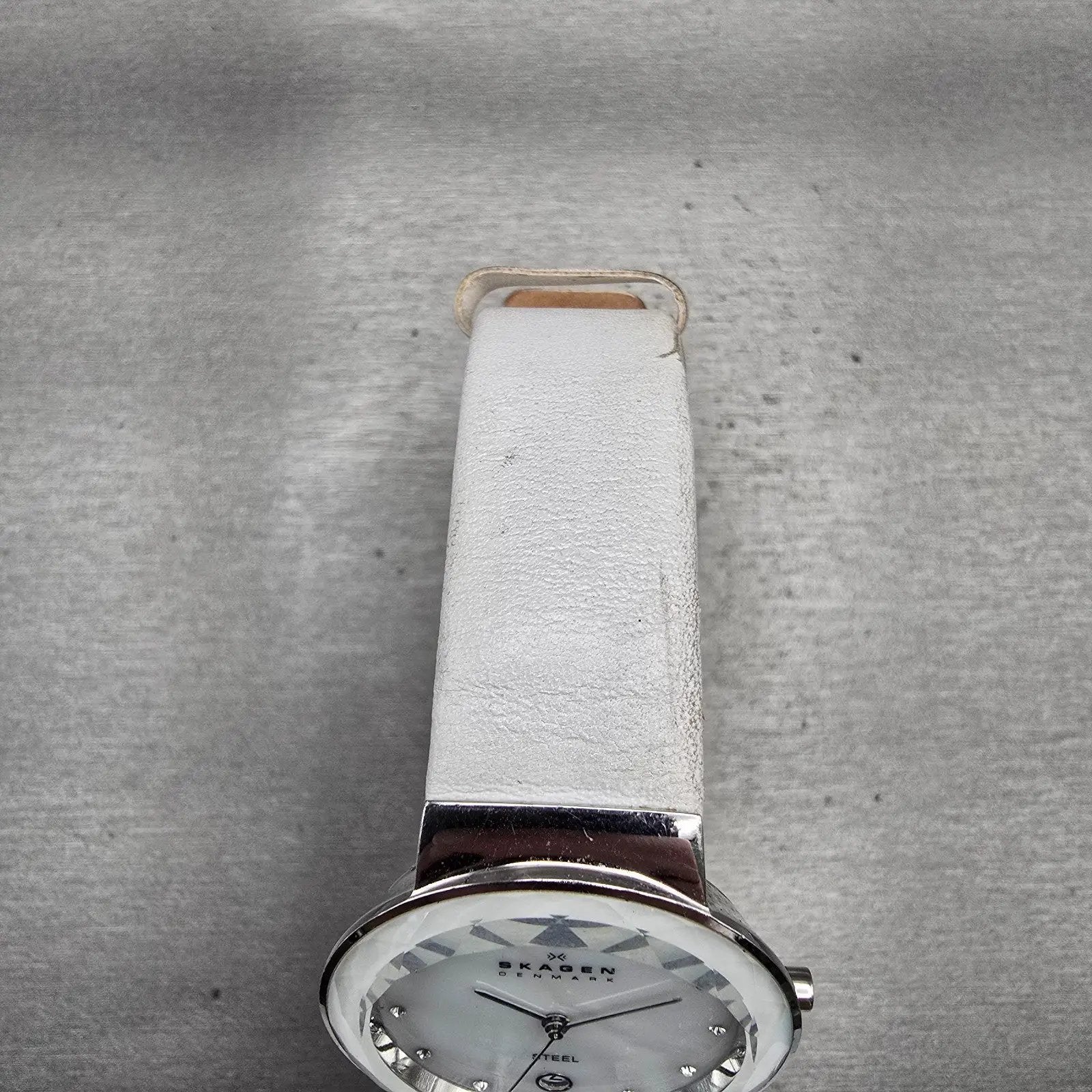 Skagen Watch Women 34mm MOP Dial Silver Tone Date Round SKW2036 New Battery4
