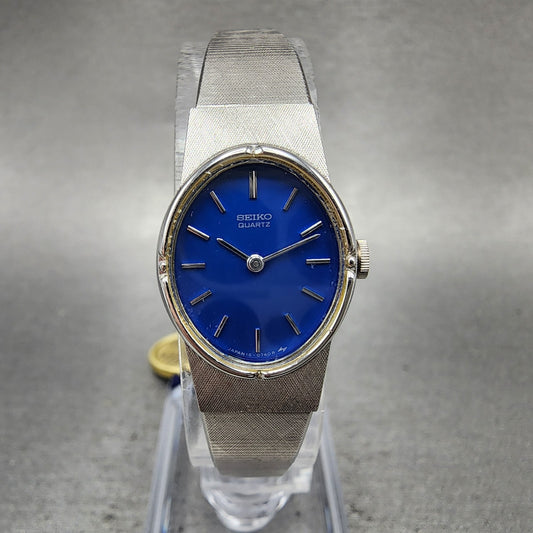 Seiko Watch Women 18mm Blue dial Silver Tone Oval Vintage 165209 New Battery0