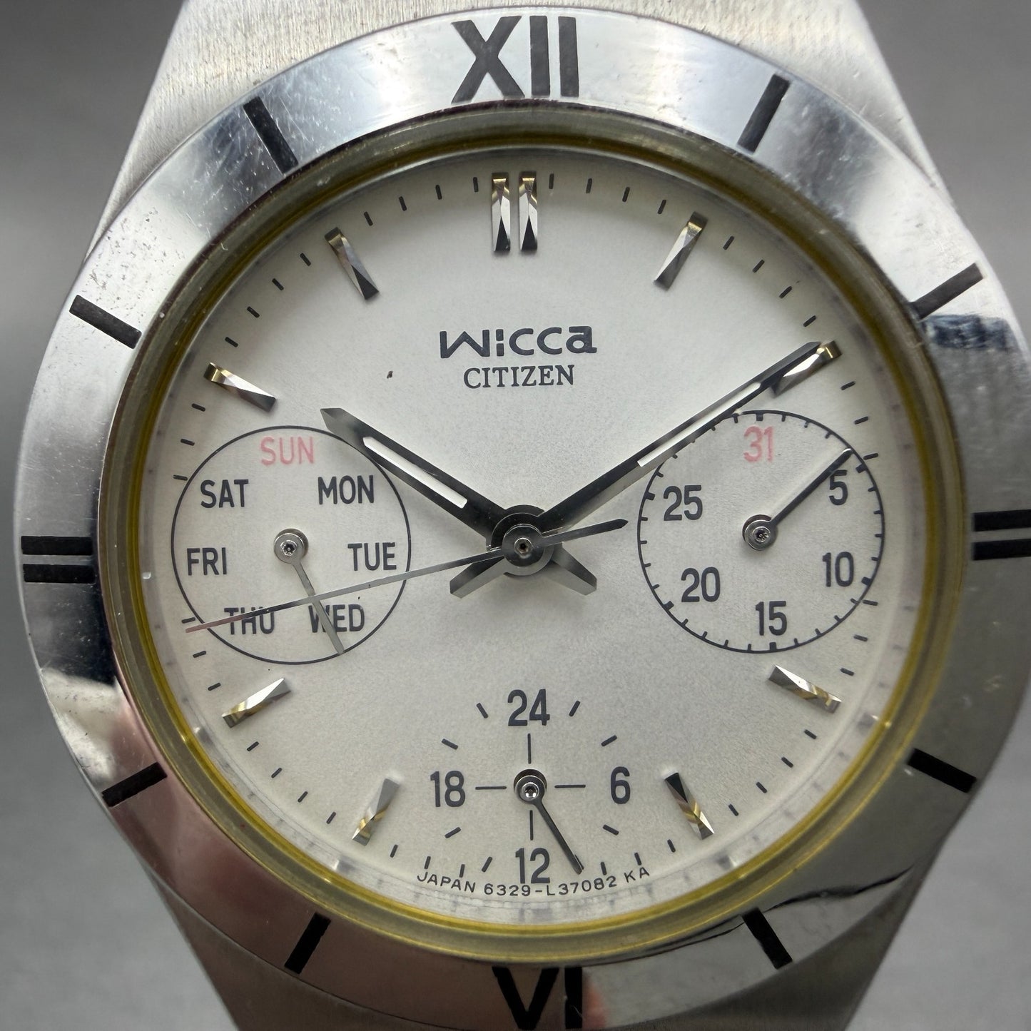 Citizen Wicca Watch Women 31mm White Dial Silver Tone Daydate Round New Battery1