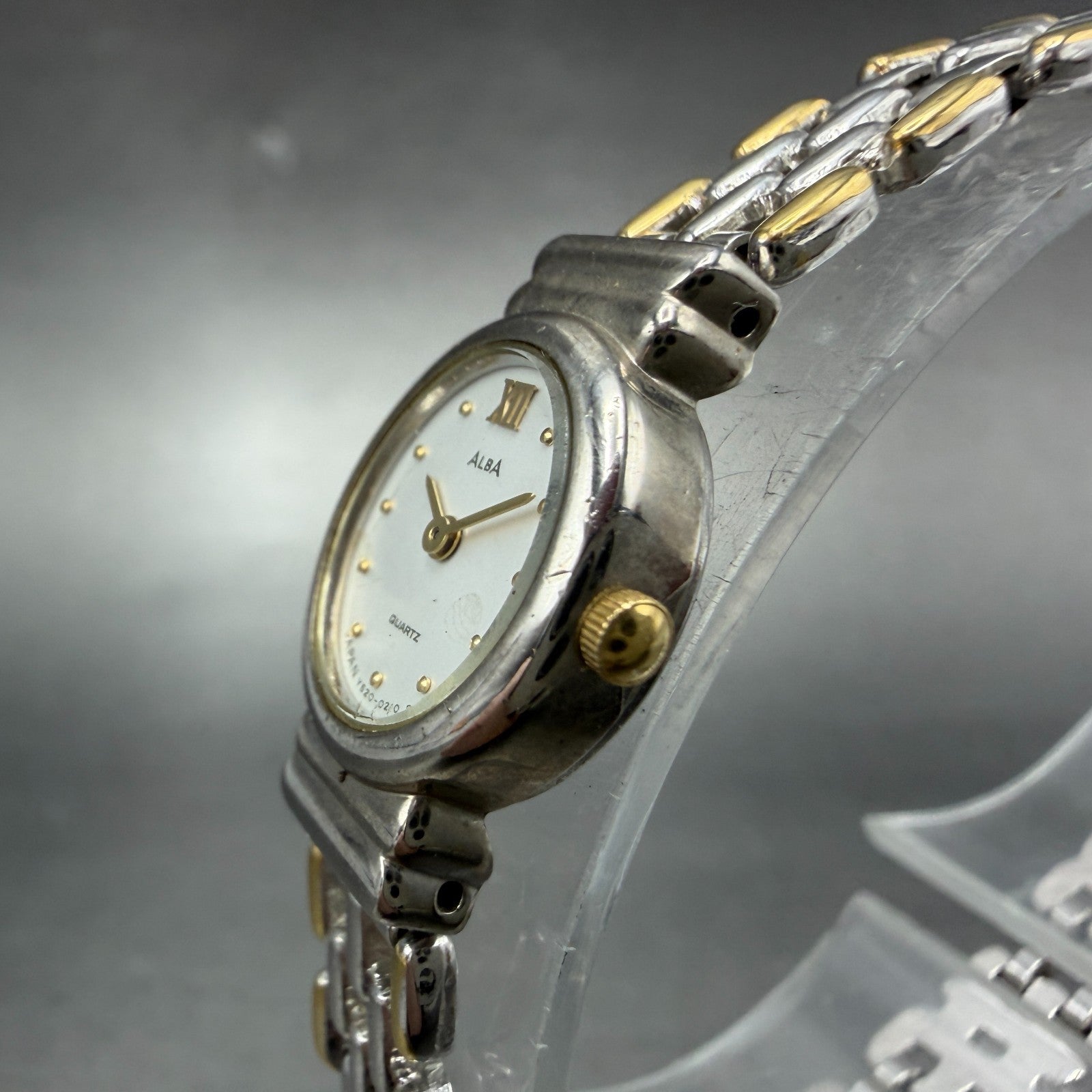 Seiko Alba Watch Women 15mm Silver Dial Two Tone Oval Y520-5070 New Battery2