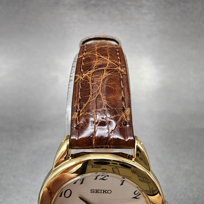 Seiko Neue Watch Women 26mm White Dial Gold Tone Round 1F210BN0 New Battery A124