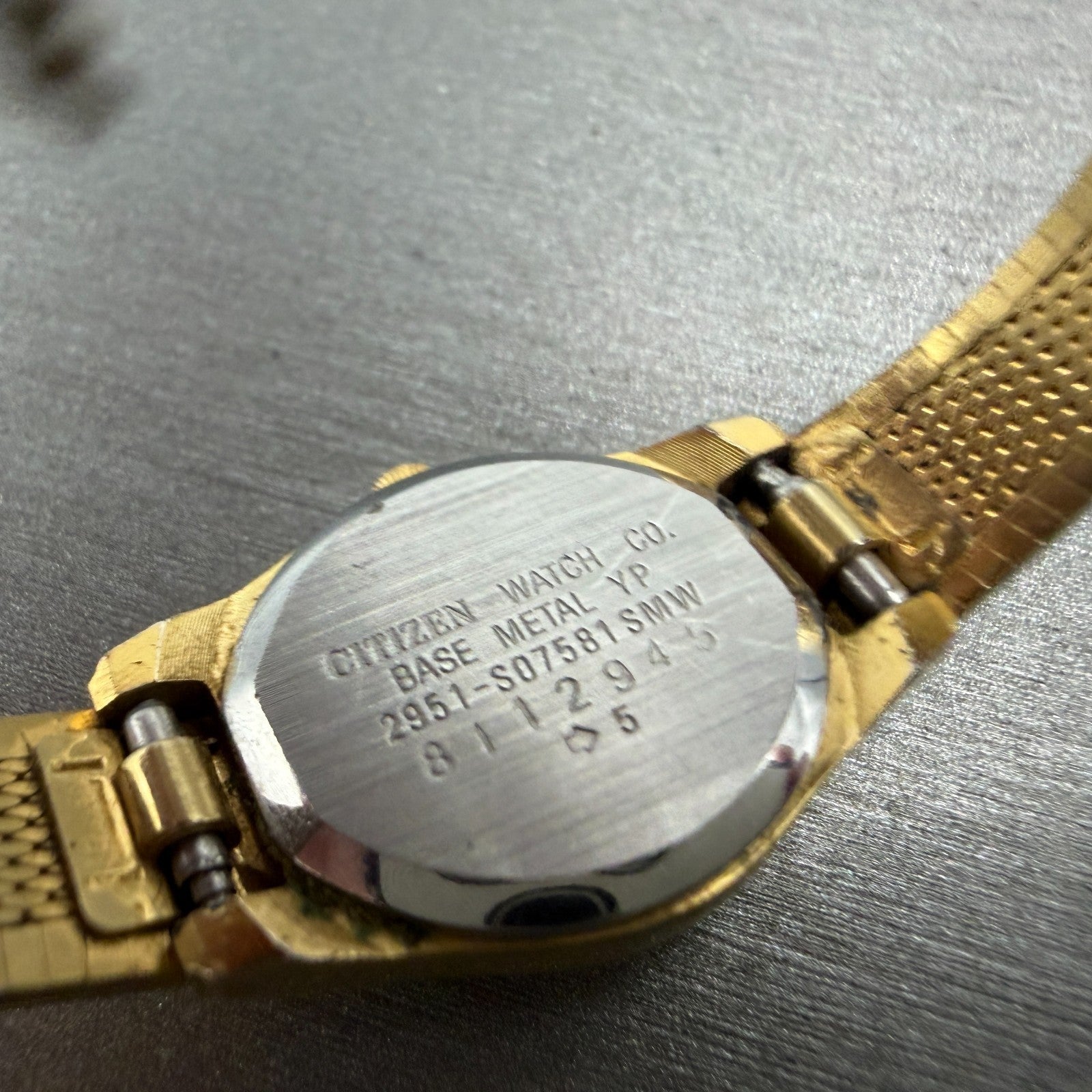 Citizen CQ Watch Women 17mm Black Dial Gold Tone Round 2951-S07581 New Battery9