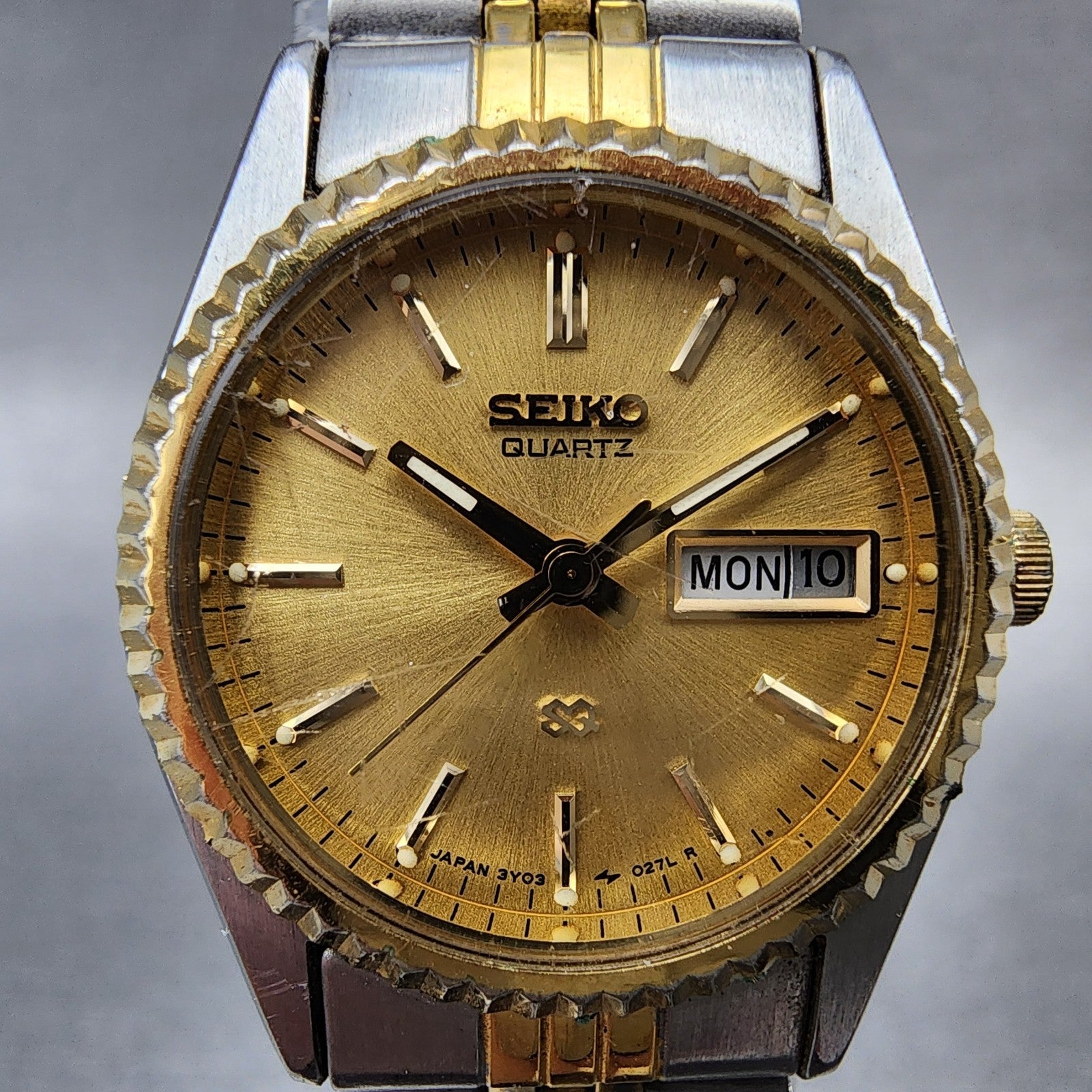 Seiko SQ Watch Women 24mm Gold Dial Two Tone Daydate 24mm Round New Battery J1231