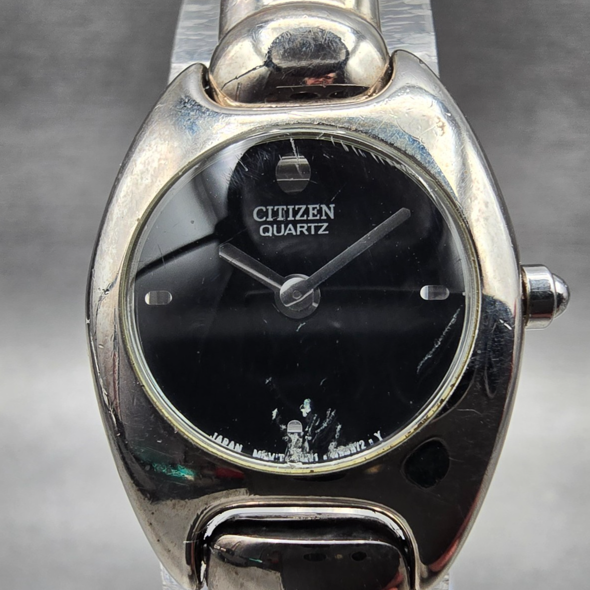 Citizen Watch Women 20mm Black Dial Silver Oval Bangle 5421-S76434 New Battery L1