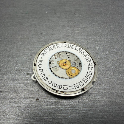ETA 555.412 Watch Movement Quartz Date White Disk 7 Jewels PARTS P942 Swiss4