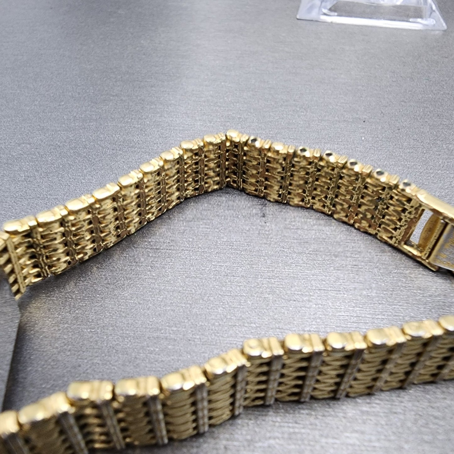 Seiko Tank Watch Women 12mm Champagne Dial Gold Tone 2e20-5070 New Battery