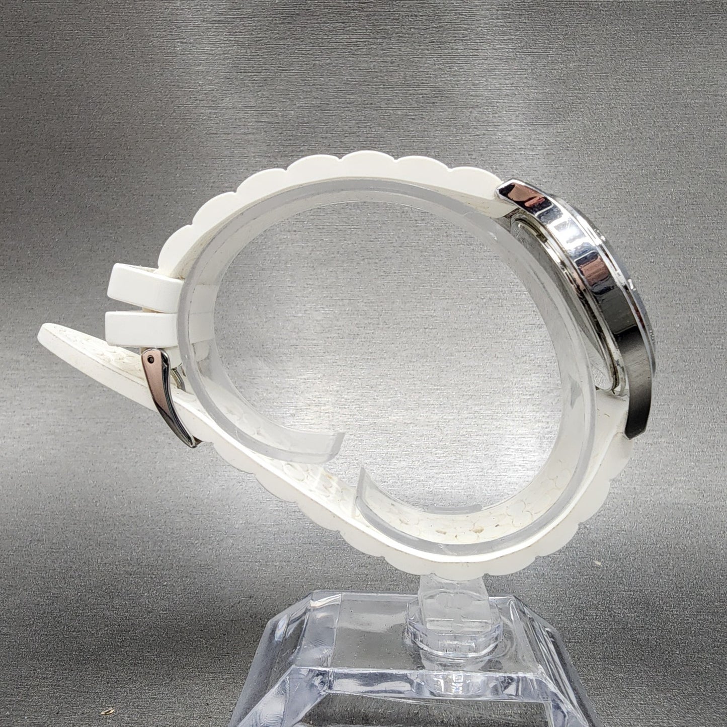 Coach Maddy Watch Women 34mm White Dial Silver Tone Band New Battery9