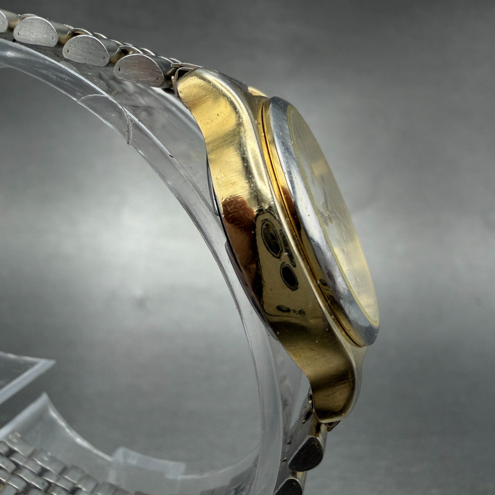 Seiko SQ 100 Watch Women 28mm White Dial Gold Tone Date 7N82-0061 New Battery3